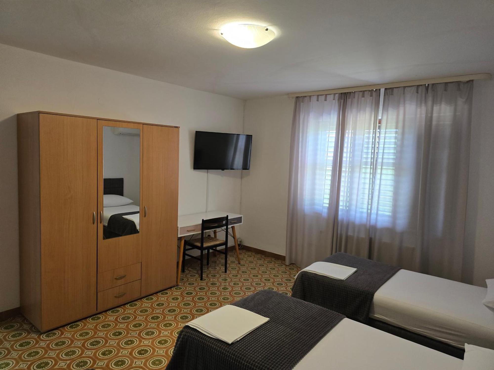 Apartment Dragica ポレッチ エクステリア 写真